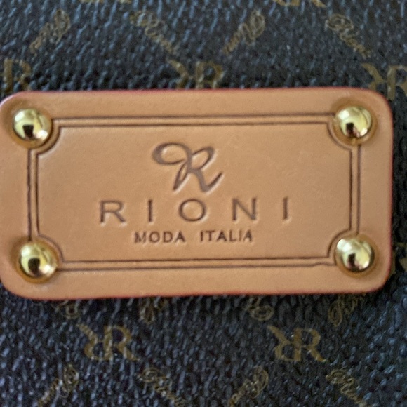 Rioni ‘The Baby Evening Bag’ - Picture 2 of 6